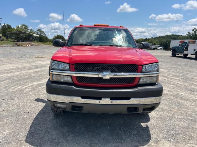 Image of Chevrolet 2500HD equipment image 2