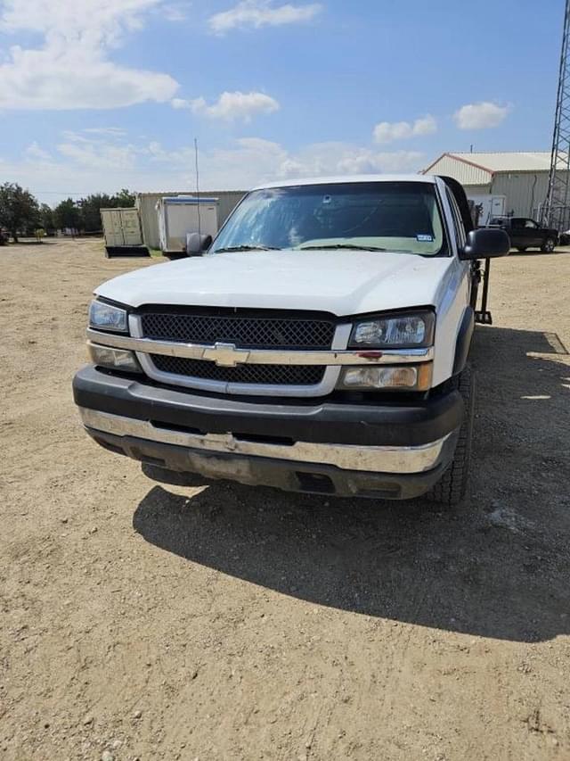 Image of Chevrolet 2500HD equipment image 1