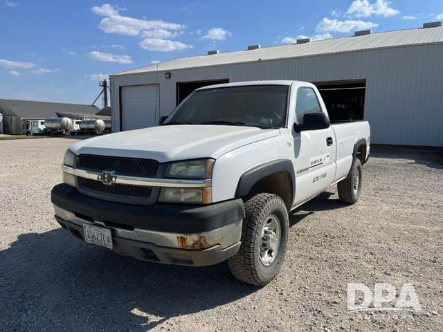 Image of Chevrolet 2500HD equipment image 1