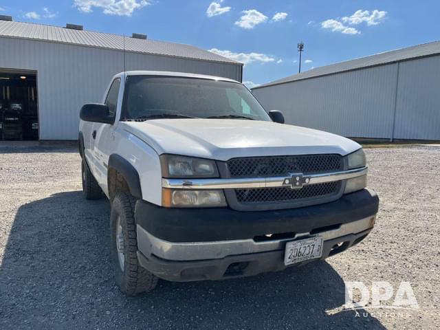 Image of Chevrolet 2500HD equipment image 3