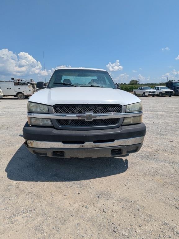 Image of Chevrolet 2500HD equipment image 2
