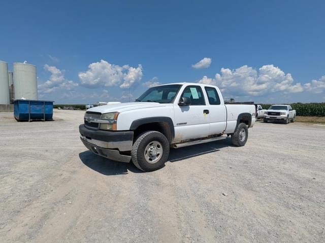 Image of Chevrolet 2500HD equipment image 1