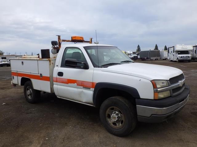 Image of Chevrolet 2500HD equipment image 1