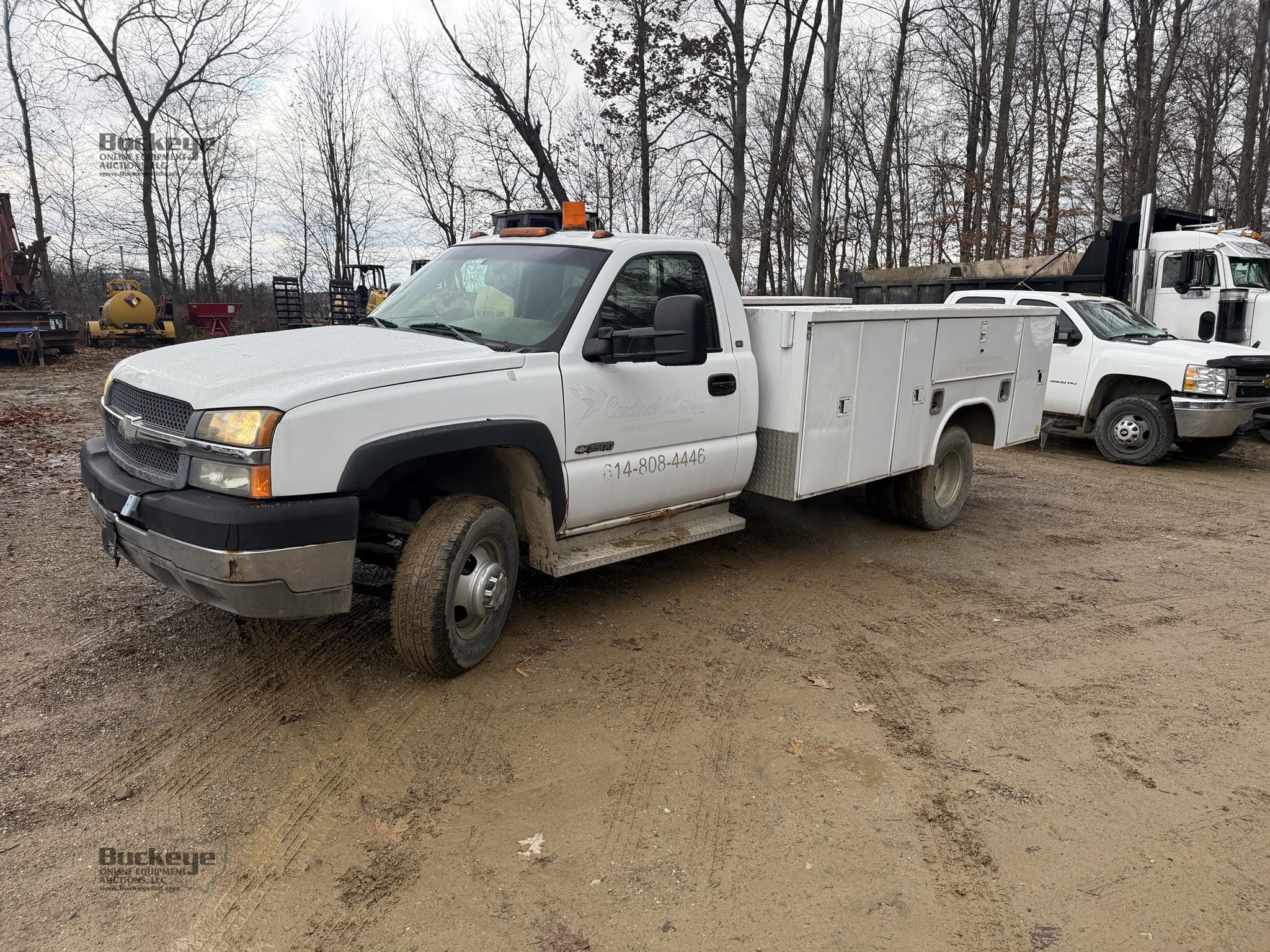 2003 Chevrolet 3500 Equipment Image0