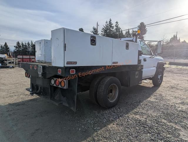 Image of Chevrolet 3500 equipment image 4