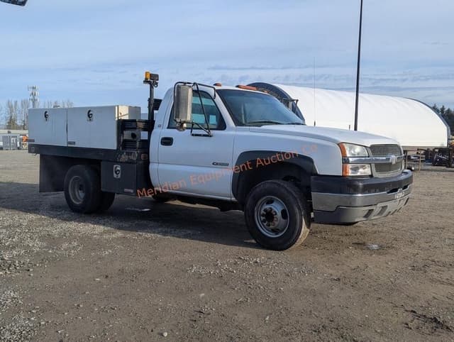 Image of Chevrolet 3500 equipment image 2