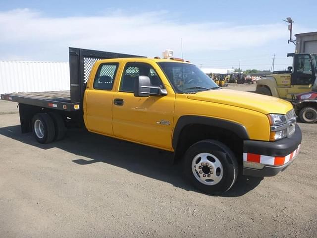 Image of Chevrolet 3500 equipment image 1