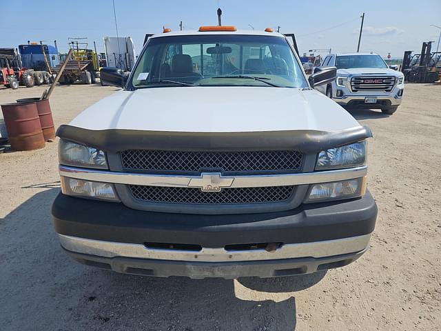 Image of Chevrolet 3500 equipment image 1