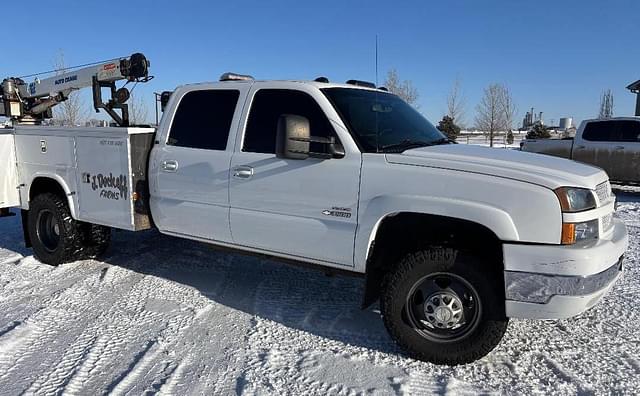 Image of Chevrolet 3500HD equipment image 1