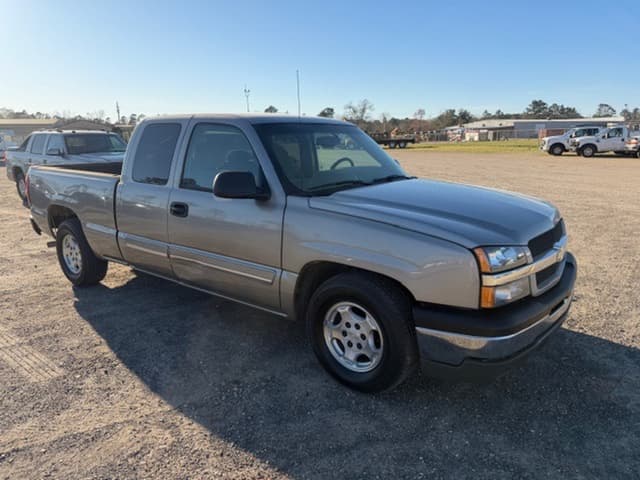 Image of Chevrolet 1500 equipment image 1