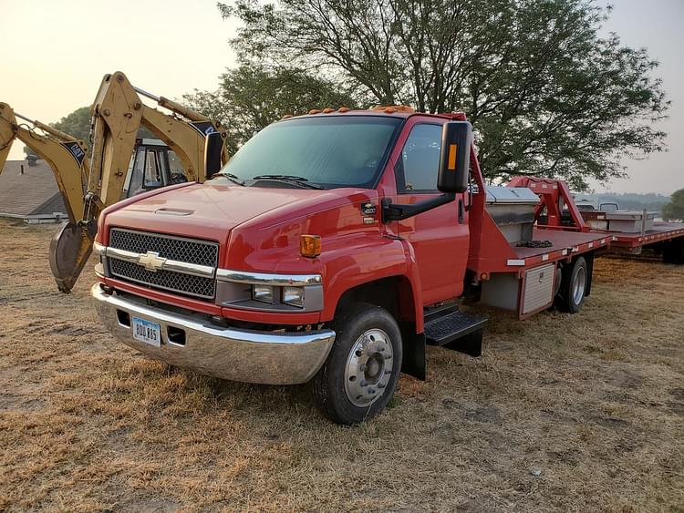2003 Chevrolet C4500 Equipment Image0