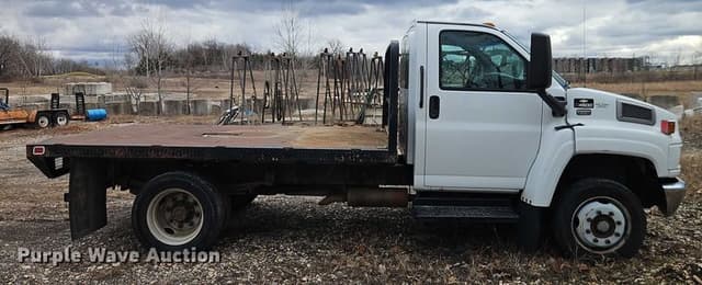 Image of Chevrolet C4500 equipment image 3