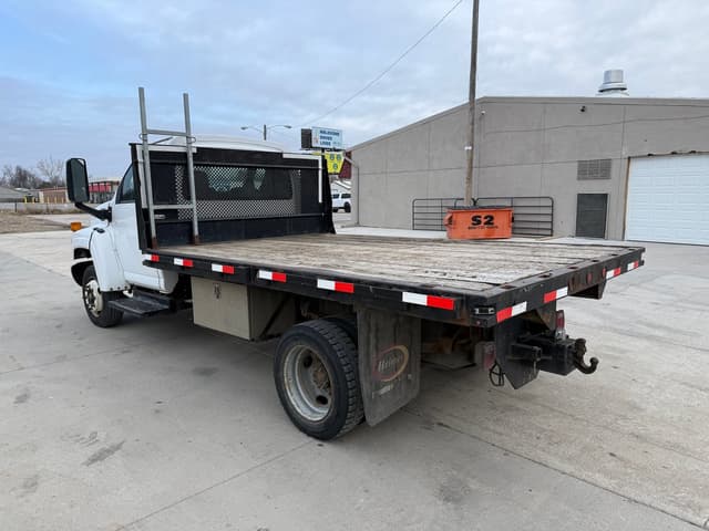 Image of Chevrolet C4500 equipment image 3