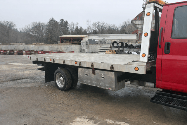 Image of Chevrolet C5500 equipment image 4