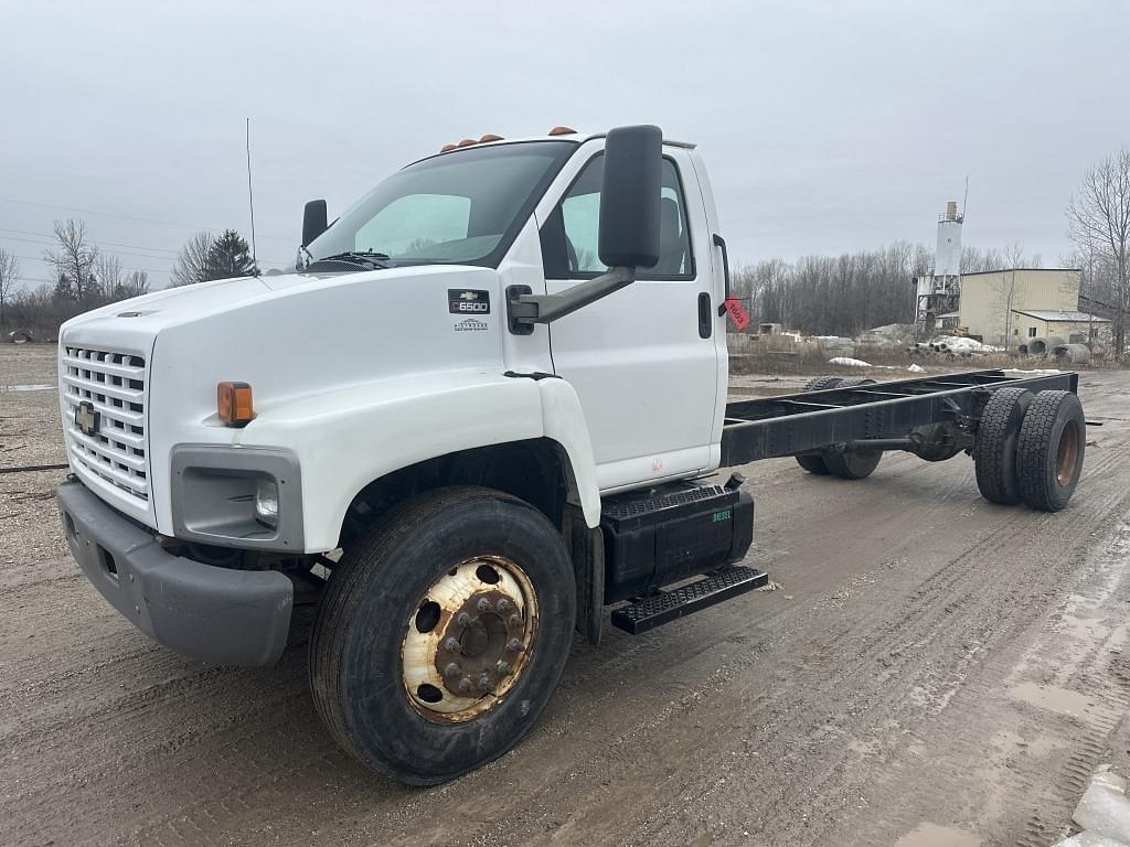 Image of Chevrolet C6500 Primary image