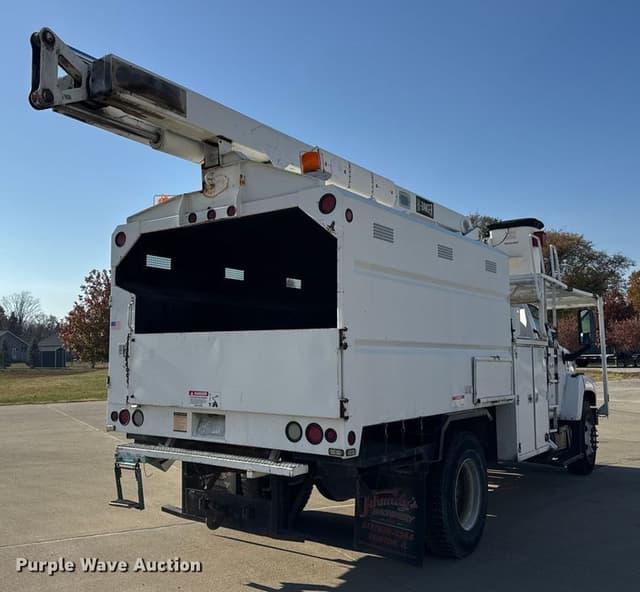Image of Chevrolet C7500 equipment image 4