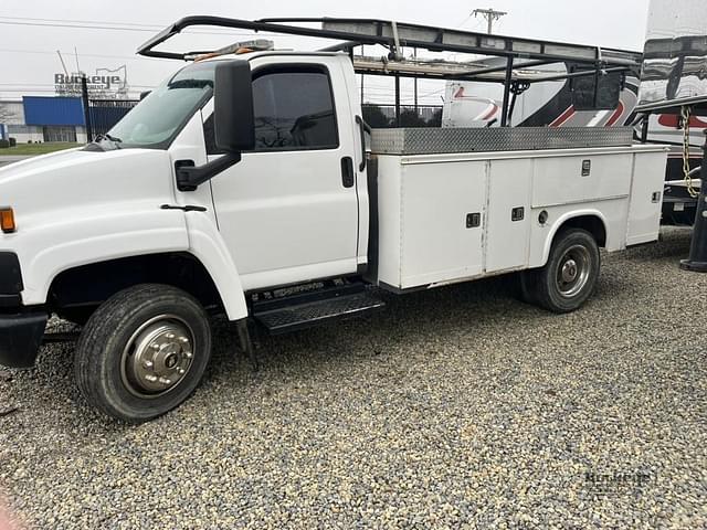 Image of Chevrolet C4500 equipment image 3