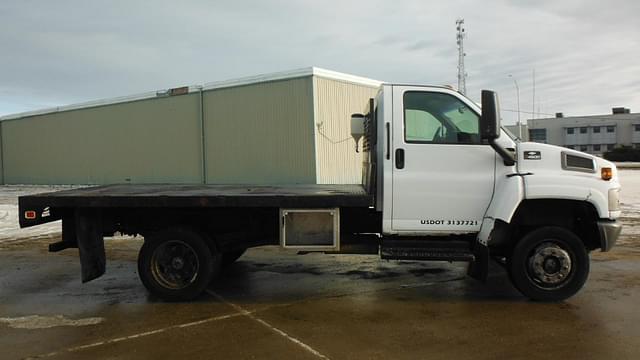 Image of Chevrolet C4500 equipment image 3