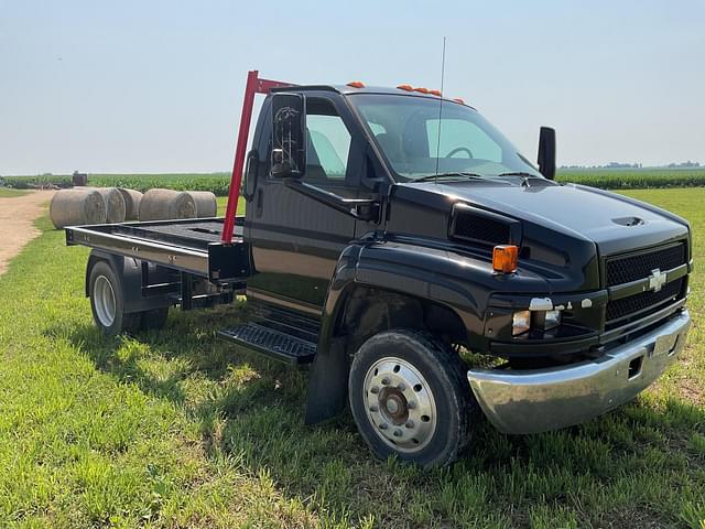 Image of Chevrolet C5500 equipment image 3