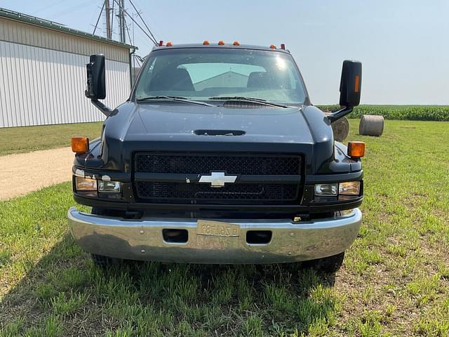Image of Chevrolet C5500 equipment image 2
