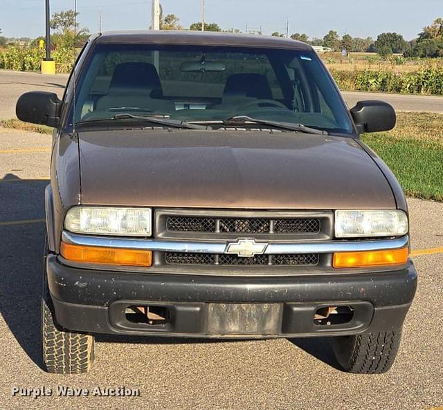 Image of Chevrolet S10 equipment image 1