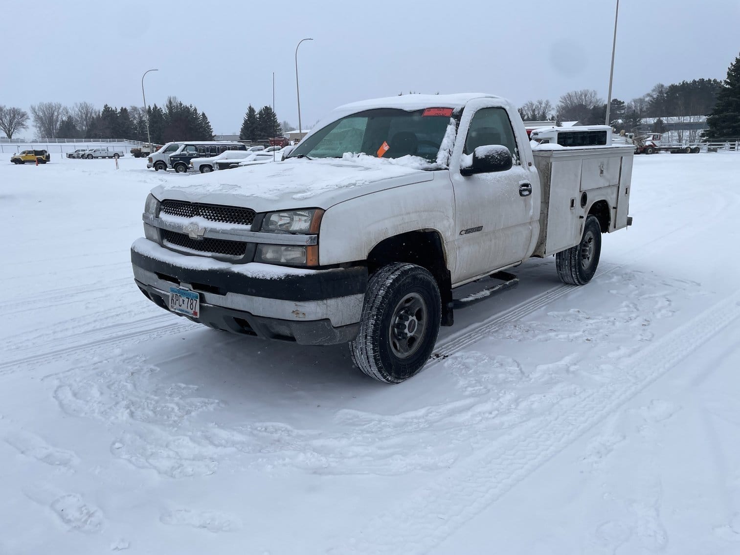 2003 Chevrolet 2500HD Equipment Image0