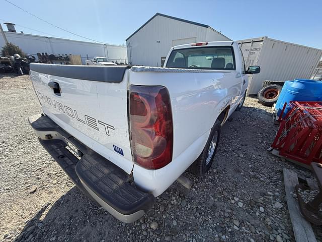 Image of Chevrolet 1500 equipment image 4