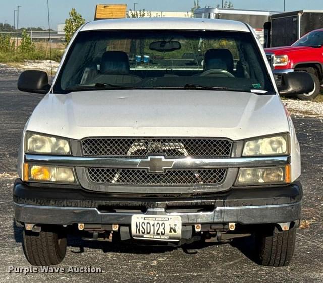 Image of Chevrolet 1500 equipment image 1