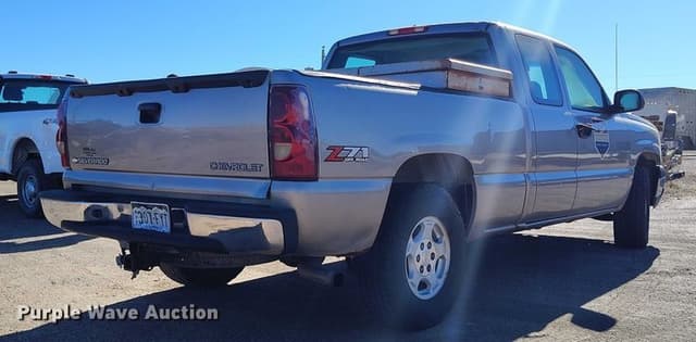 Image of Chevrolet 1500 equipment image 4