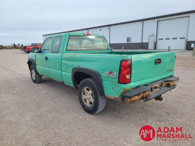 Image of Chevrolet 1500 equipment image 3