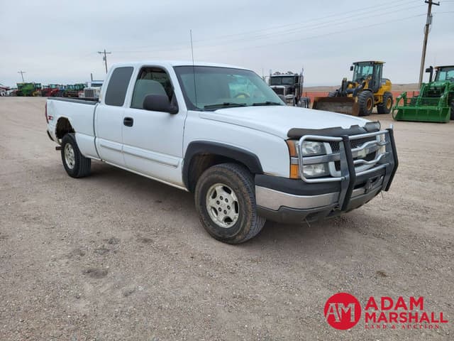Image of Chevrolet 1500 equipment image 1