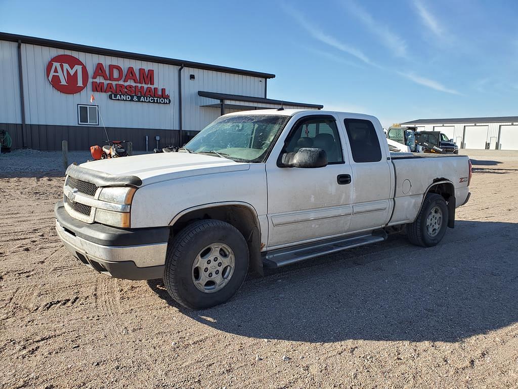 Image of Chevrolet Silverado Primary image