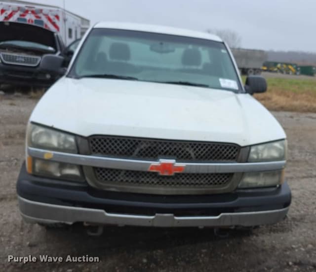 Image of Chevrolet 1500 equipment image 1