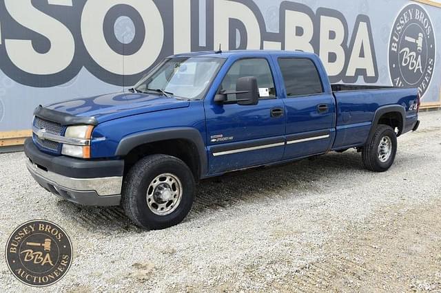 Image of Chevrolet 2500 equipment image 3