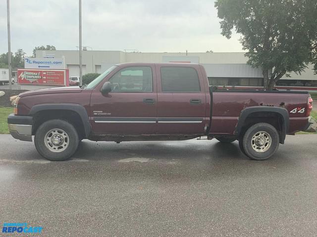 Image of Chevrolet 2500 equipment image 1