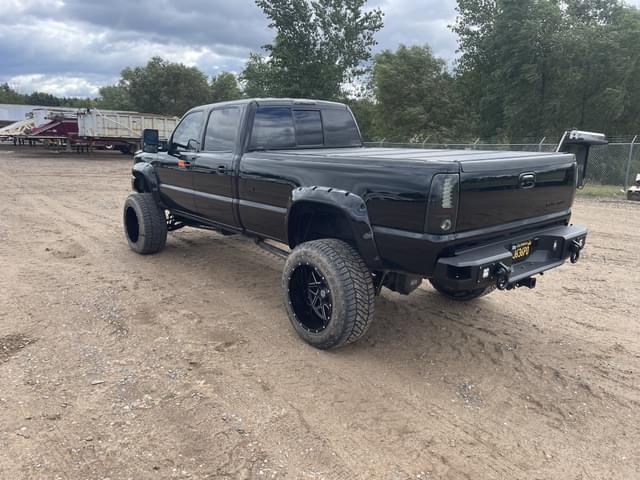 Image of Chevrolet 2500 equipment image 2