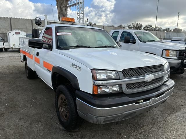 Image of Chevrolet 2500 equipment image 1