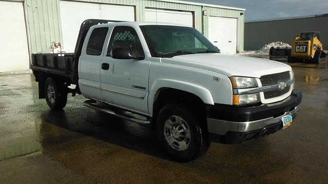 Image of Chevrolet 2500HD equipment image 4