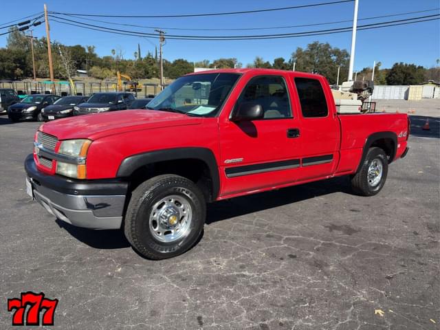 Image of Chevrolet 2500HD equipment image 1