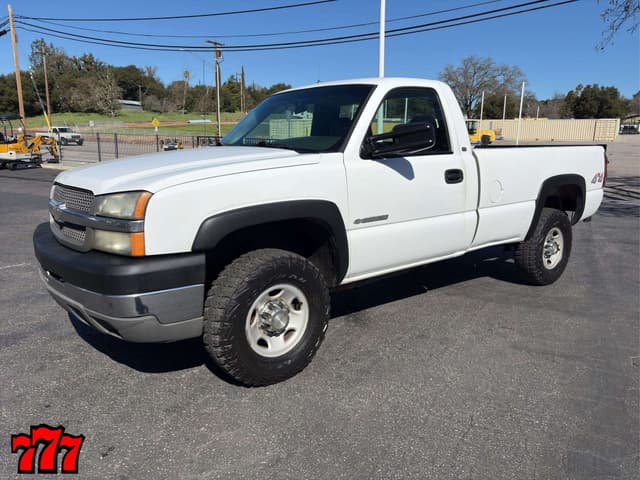Image of Chevrolet 2500HD equipment image 1
