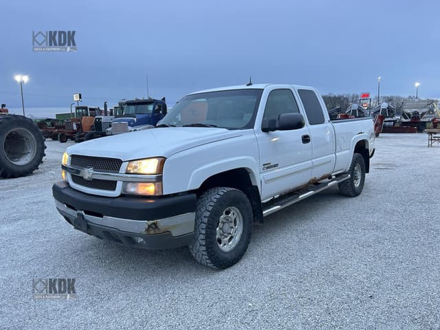 Image of Chevrolet 2500HD equipment image 4