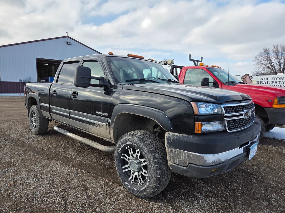 Image of Chevrolet 2500HD Primary image