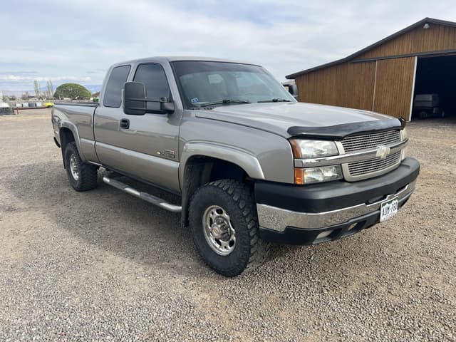 Image of Chevrolet 2500HD equipment image 2