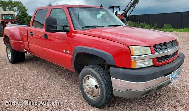 Image of Chevrolet 3500 equipment image 2