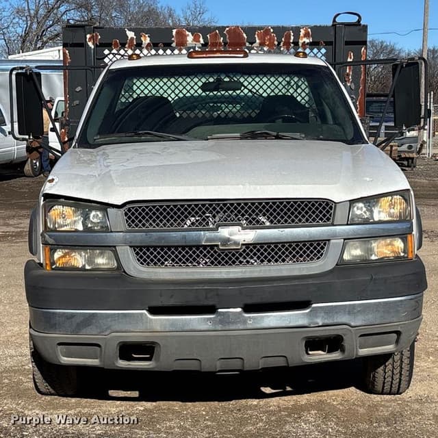 Image of Chevrolet 3500 equipment image 1