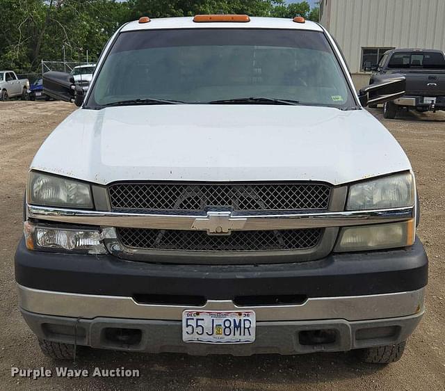 Image of Chevrolet 3500 equipment image 1