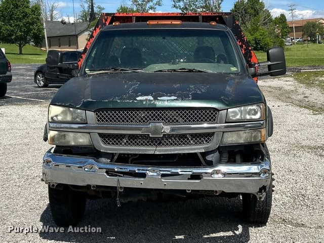 Image of Chevrolet 3500 equipment image 1