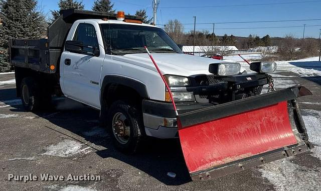 Image of Chevrolet 3500HD equipment image 2