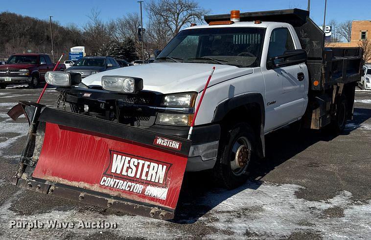 Image of Chevrolet 3500HD Primary image