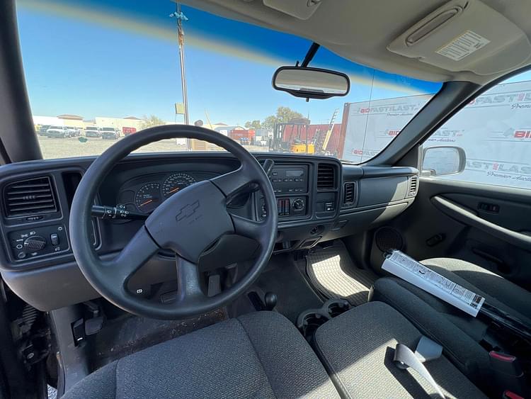 Main image Chevrolet Silverado 8